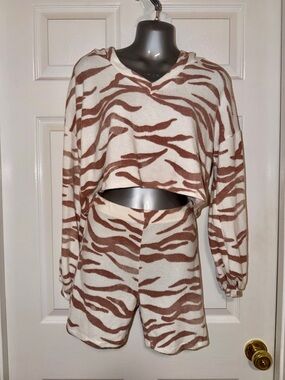 Blue Blush Cream and Brown Zebra-Print Fuzzy Cozy Hooded Lounge Set